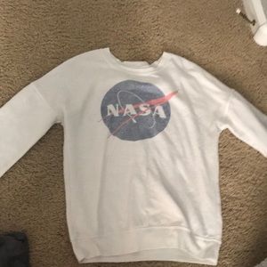 small women’s nasa crew neck/long sleeve shirt